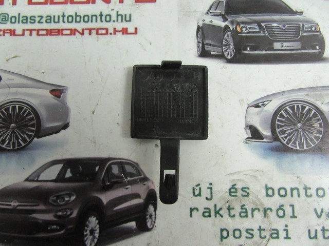 Fiat Ulysse ezüst színű, hátsó vonószem takaró