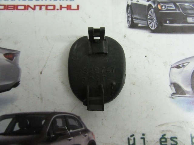 Fiat Punto I. 1829741 számú, matt, hátsó vonószem takaró