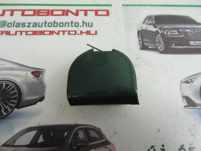 Fiat Punto II. zöld színű, első vonószem takaró