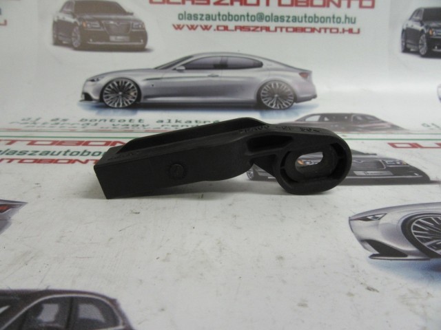 Fiat Punto III. 851660800 számú klímahűtő tartó