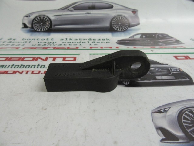 Fiat Punto III. 851660900 számú klímahűtő tartó
