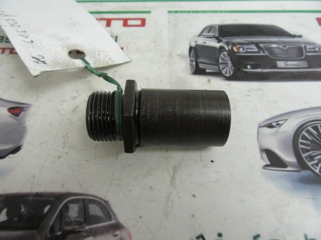 Alfa Romeo 147 60595387 számú olajhűtő rögzítő csavar