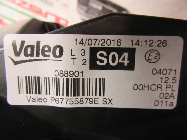 Fiat Grande Punto gyári beszállítós új Valeo, fehér csatlakozós, bal első fényszóró