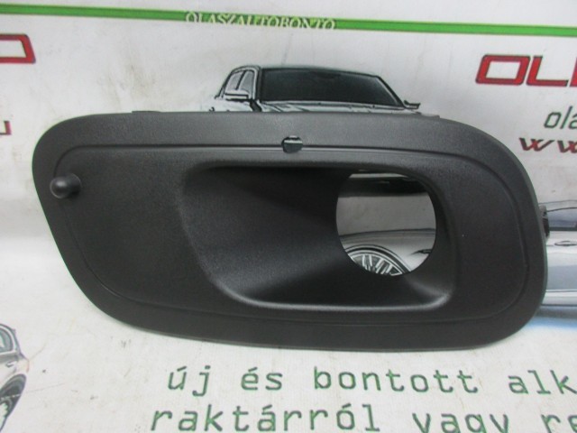 Fiat Panda III. utángyártott új, jobb első ködlámpa keret 735537031