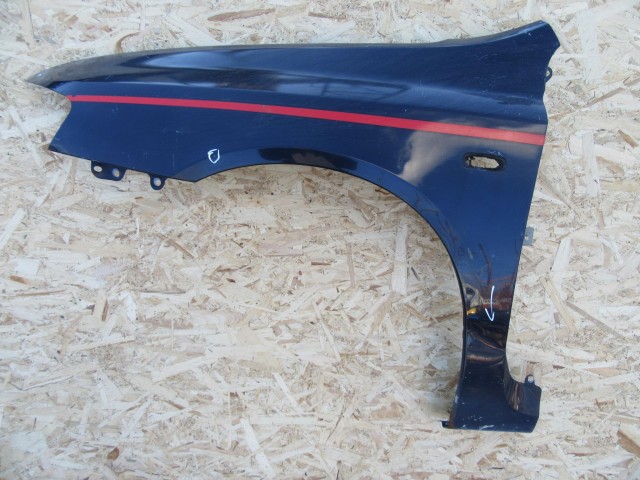 51995 Fiat Stilo 5 ajtós , kék színű, bal első sárvédő a képen látható sérüléssel 46762219