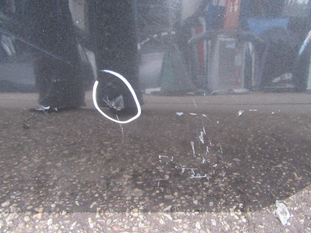 52062 Alfa Romeo Gt fekete színű, jobb oldali ajtó a képen látható sérüléssel