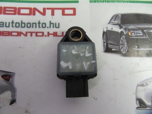 Fiat Freemont ütközés szenzor P56038950AA