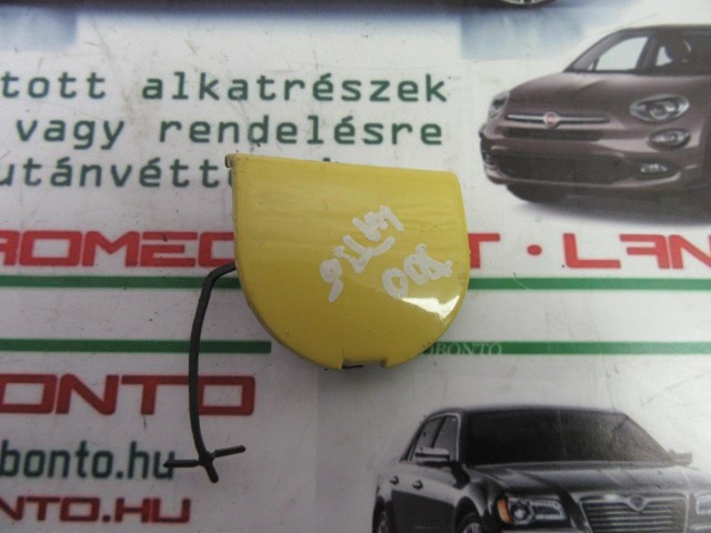 Fiat 500 (2012-2015)  735425628 számú, sárga színű, hátsó vonószem takaró