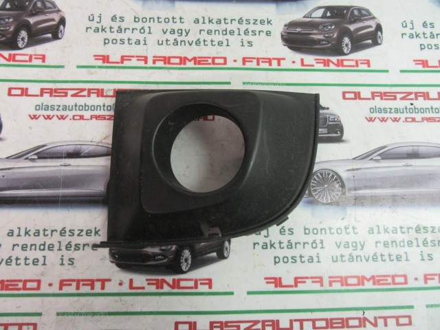 Fiat 500 735425623 számú, bal első ködlámpa keret 