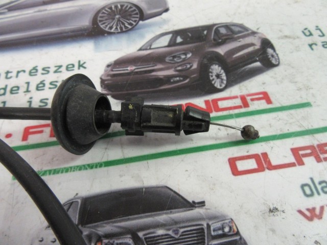 Fiat Freemont motorháztető nyitó kar és bowden