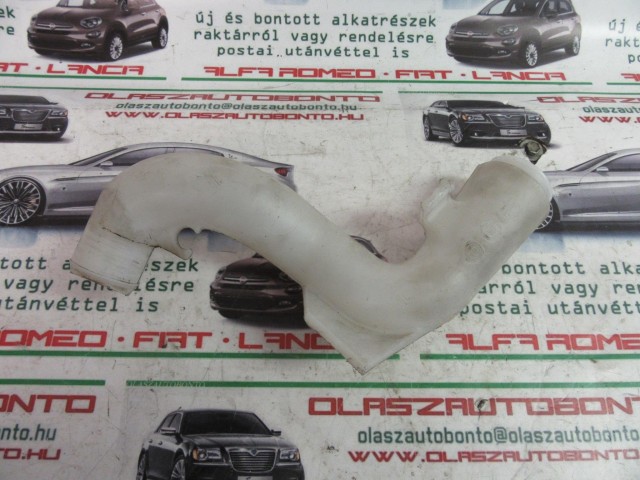 Lancia Delta ablakmosó tartály beömlő