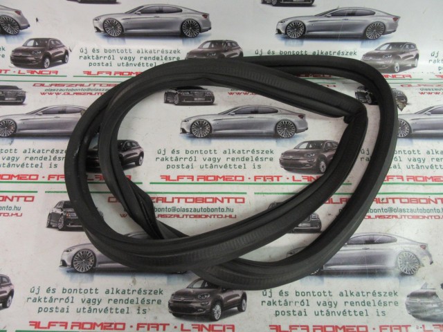 Fiat 500 Abarth Cabrio csomagtér ajtó kédergumi