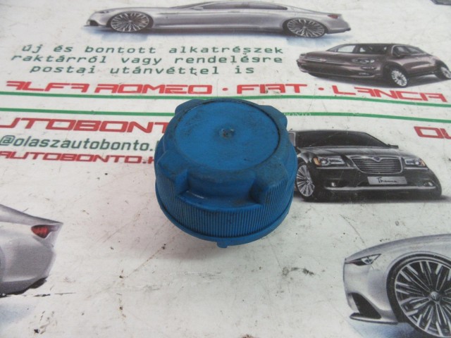 Lancia Ypsilon II. kiegyenlítő tartály sapka