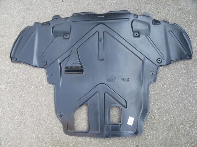 Alfa Romeo 159 utángyártott új, alsó motor védő burkolat