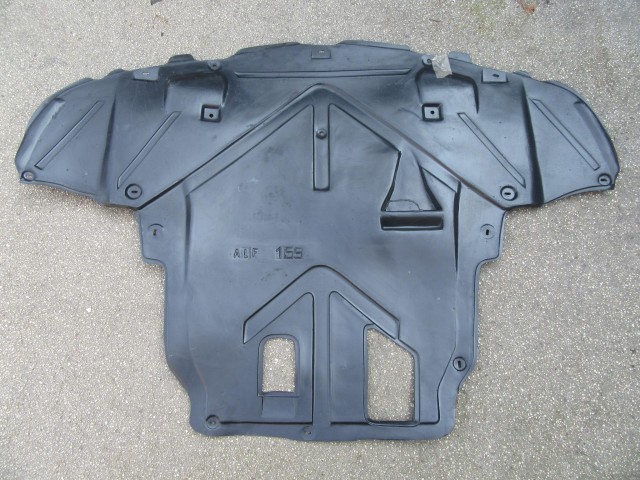 Alfa Romeo 159 utángyártott új, alsó motor védő burkolat