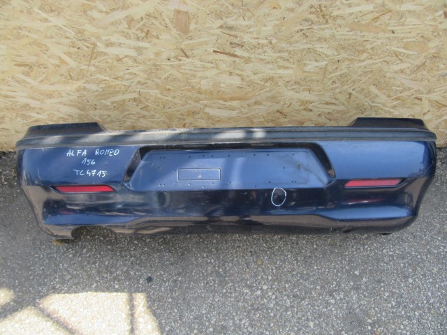 Alfa Romeo 156 kombi 1997-2003 kék színű, hátsó lökhárító a képen látható sérüléssel