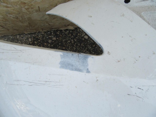 55142 Lancia Ypsilon 2011-2015 első lökhárító, a képen látható javítással