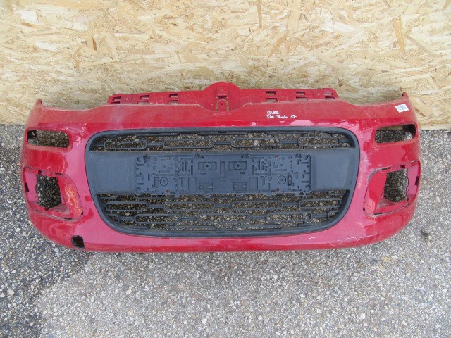 55143 Fiat Panda III. 2012-2024 piros színű, első lökhárító a képen látható sérüléssel