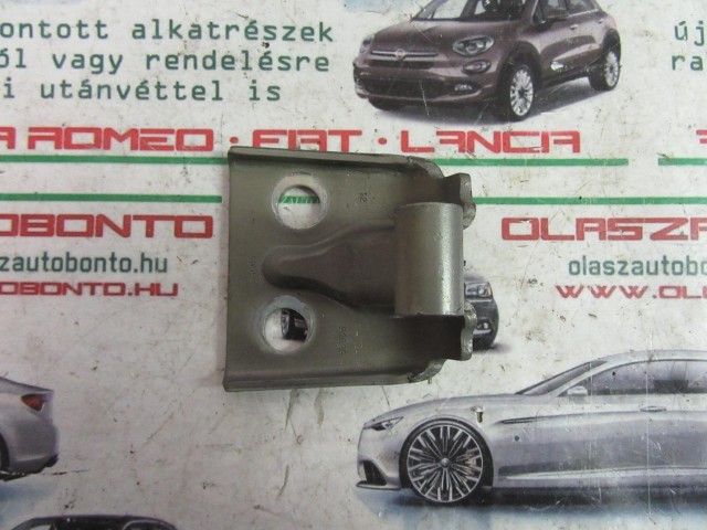 Lancia Musa bal első felső ajtó zsanér