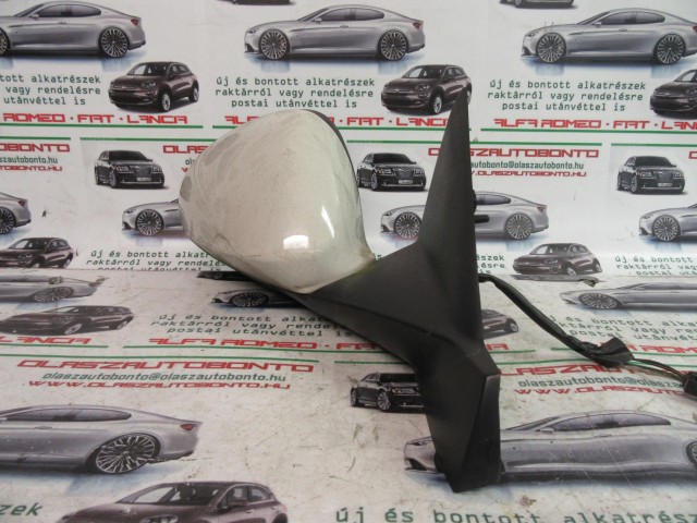 52122 Alfa Romeo Mito fehér színű, 7 vezetékes jobb oldali visszapillantó tükör