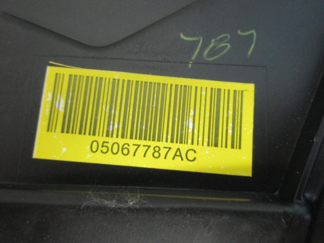 Fiat Freemont jobb kormányos, gyári új, bal első fényszóró K05067787AC