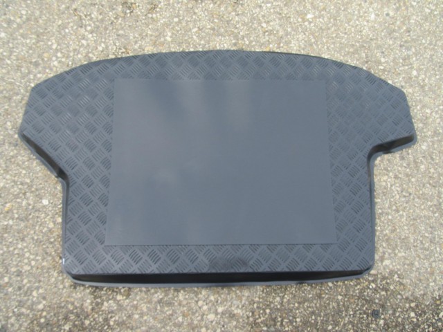 Fiat Croma utángyártott új csomagtértálca