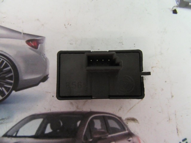 Lancia Musa  jobb első ablakemelő kapcsoló talp