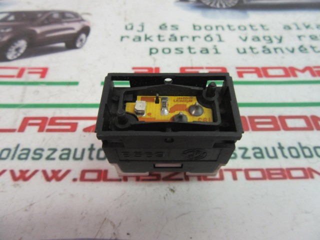 Fiat Bravo/Marea jobb első ablakemelő kapcsoló talp