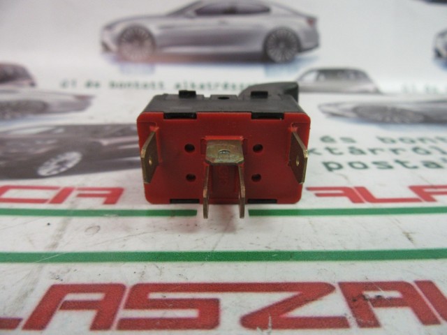 Alfa Romeo 156 156016089 számú,ablakemelő kapcsoló 