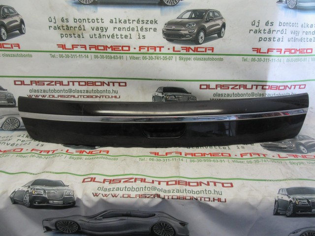 Lancia Musa II. 735435472 számú csomagtérajtó betét