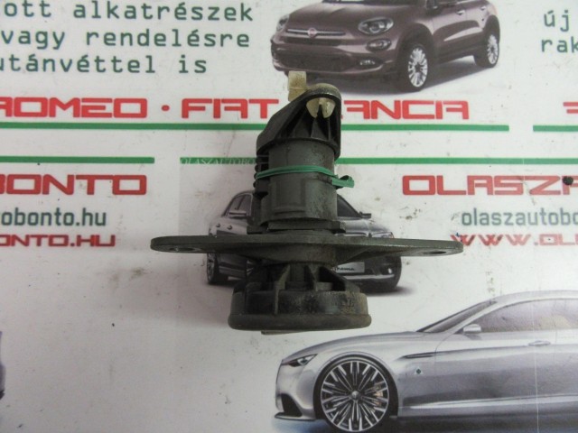 Fiat Stilo 5 ajtós csomagtérajtó zárbetét ház