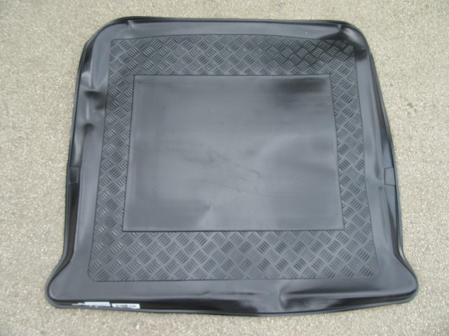 Fiat Freemont utángyártott új, csomagtértálca