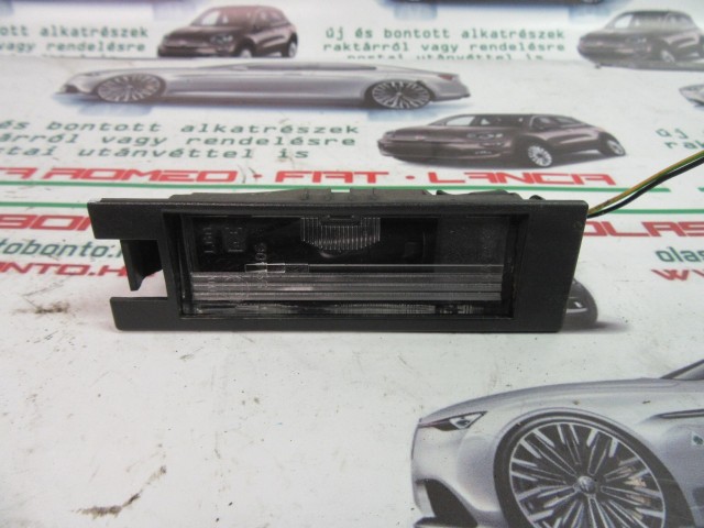 Fiat Linea rendszámtábla világítás
