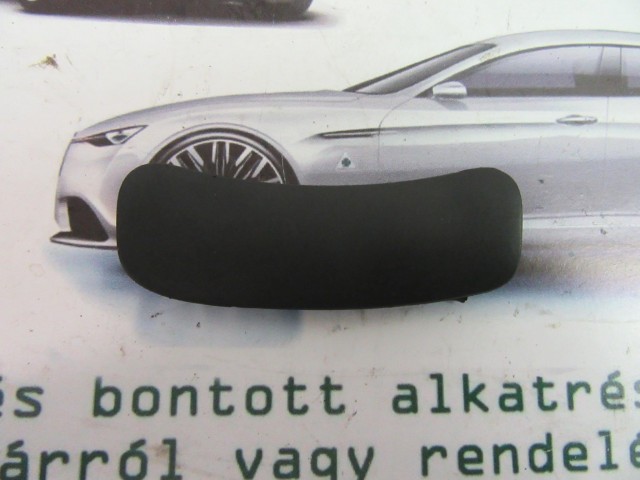 Fiat Panda III. 735526327  számú, jobb hátsó csavar takaró 