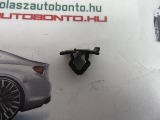 Alfa Romeo 159 motorháztető szigetelést tartó patent