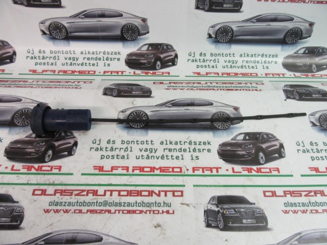 Fiat Croma ablakmosó tartály kupak