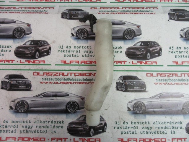 Fiat Croma ablakmosó tartály beöntő cső