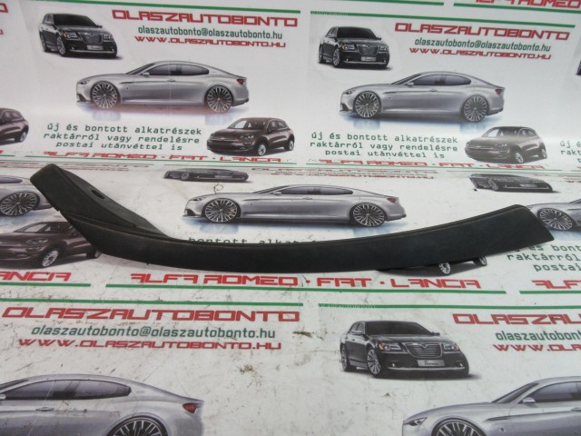 Lancia Phedra 1488321077 számú, jobb oldali díszcsík a motorháztetőn