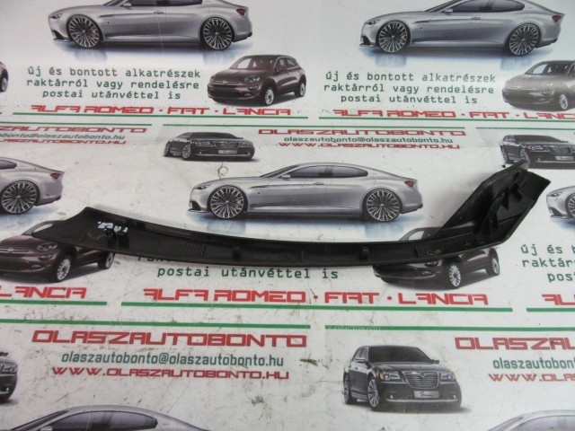 Lancia Phedra 1488321077 számú, jobb oldali díszcsík a motorháztetőn