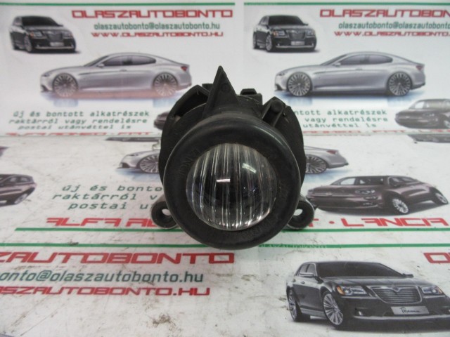 Alfa Romeo 147 468499661 számú ködlámpa a képen látható sérüléssel