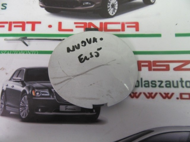 Fiat Punto Nouva  első vonószem takaró fehér 735536140