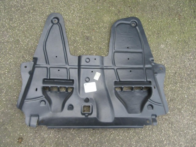 Fiat 500 utángyártott új, alsó motorvédő burkolat