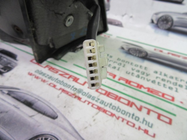 Alfa Romeo Gt szürke, öt vezetékes jobb oldali visszapillantó tükör 