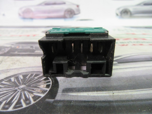 Fiat Doblo II. 735402417 számú, jobb első ablakemelő kapcsoló