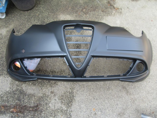 Alfa Romeo MiTo utángyártott új első lökhárító 71777562