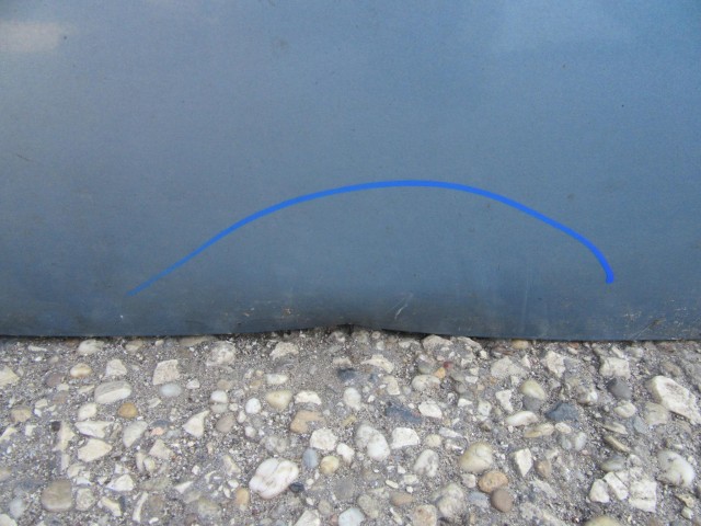 61586 Fiat Seicento jobb ajtó a képen látható sérüléssel 