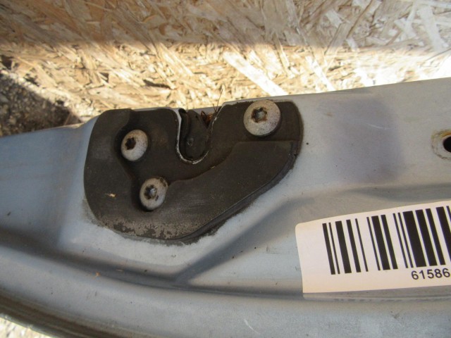 61586 Fiat Seicento jobb ajtó a képen látható sérüléssel 