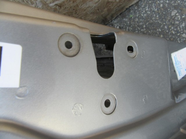 61706 Fiat Stilo 3 ajtós, ezüst színű bal oldali ajtó