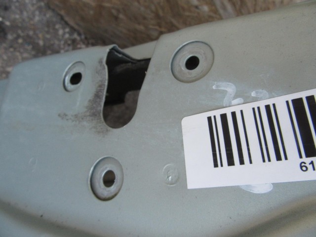 61710 Fiat Stilo 3 ajtós, zöld színű jobb oldali ajtó