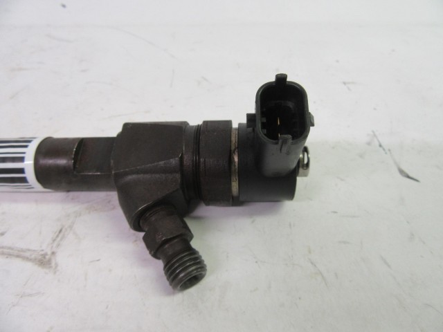 Alfa Romeo 159, Fiat Croma, Lancia Thesis 2,4 20v Mjet injektor 0445110213 , 0 445 110 213